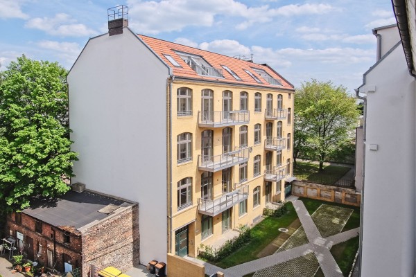 Charlottenburger Straße 29, 30